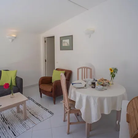 Peaceful One-bedroom In Da Appartement *