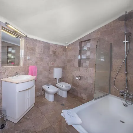 Appartement Peaceful One-bedroom In Da Luz