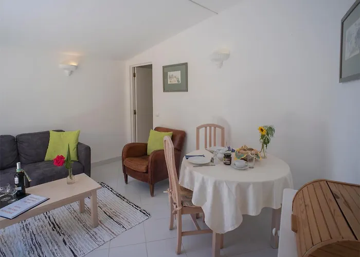 Peaceful One-bedroom In Da Apartmán *